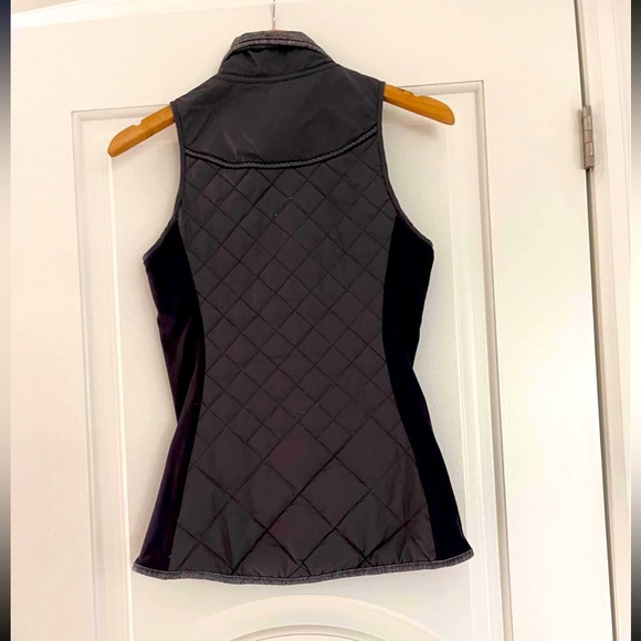 Lululemon Fluff Off Vest - Picture 4 of 9